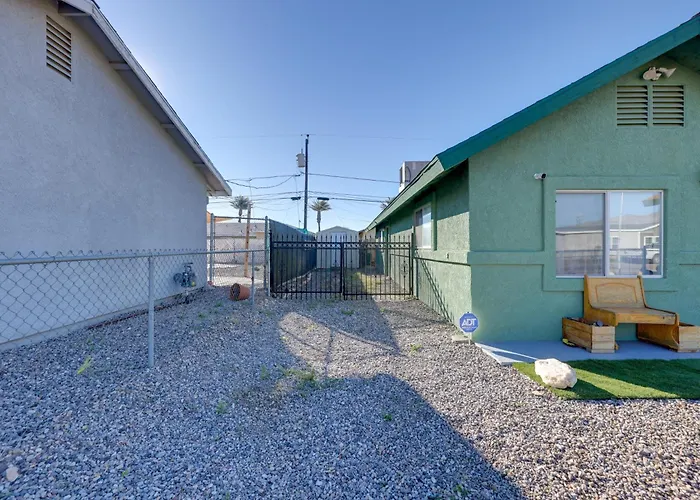 Near Parks, Shops & Eats! Bullhead Casita * Bullhead City